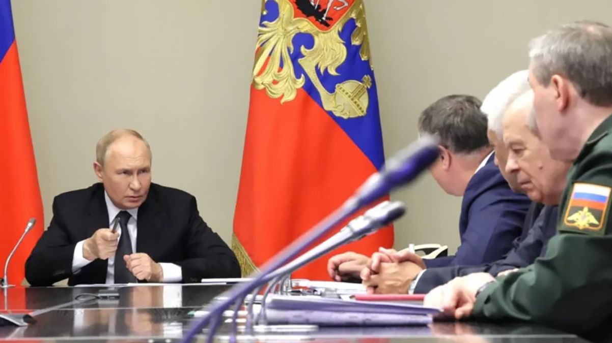 Через події на Курщині всередині Росії, зокрема в Кремлі, назріло 2 конфлікти Через події на Курщині всередині Росії, зокрема в Кремлі, назріло 2 конфлікти