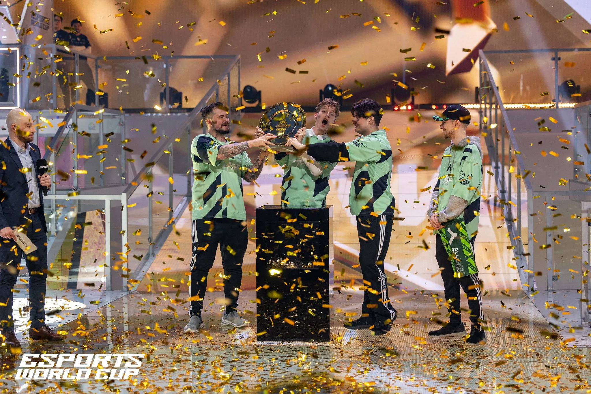 Команда зі Швеції The Alliance Команда зі Швеції The Alliance