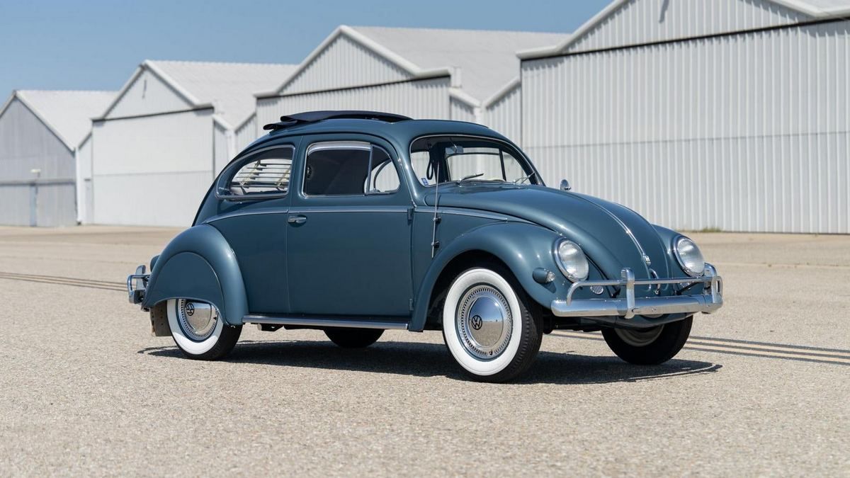 Volkswagen Beetle 1956 року відреставрували й тепер продають на аукціоні Volkswagen Beetle 1956 року відреставрували й тепер продають на аукціоні