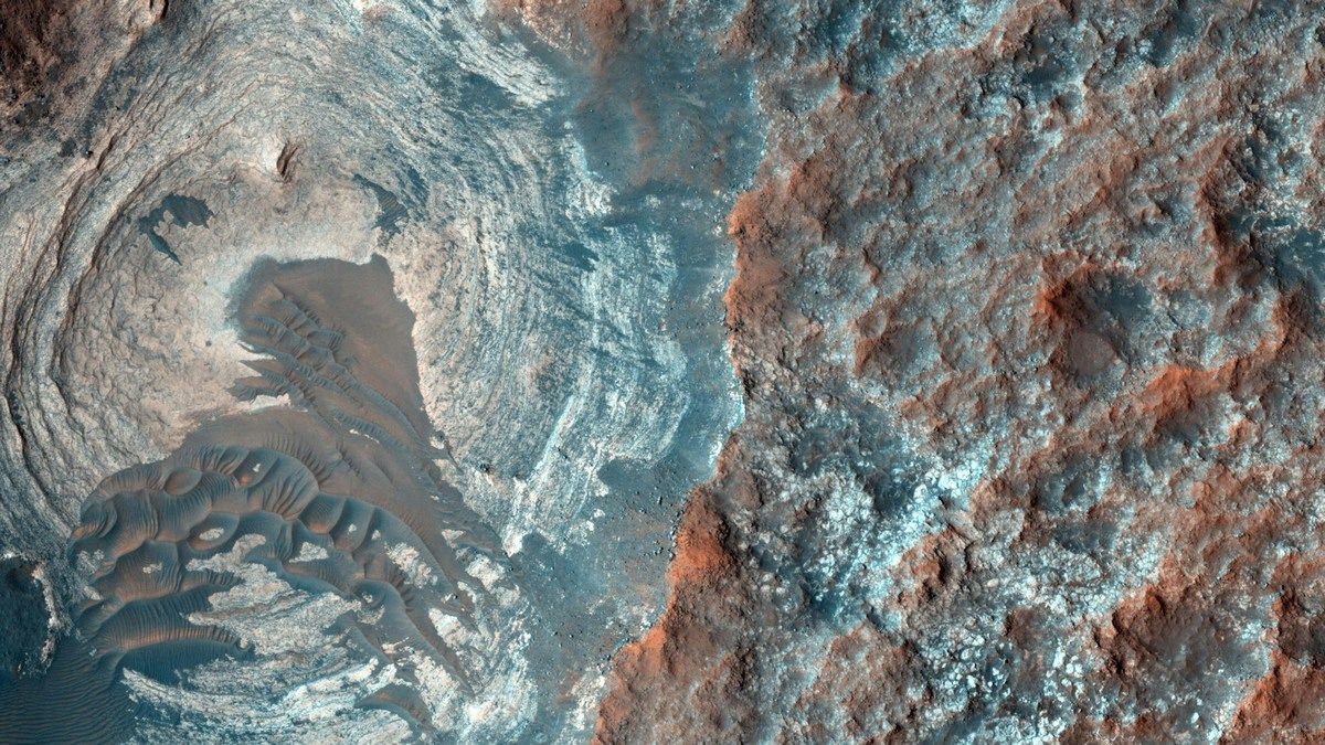 Марс міг зберегти свою воду глибоко під поверхнею Марс міг зберегти свою воду глибоко під поверхнею