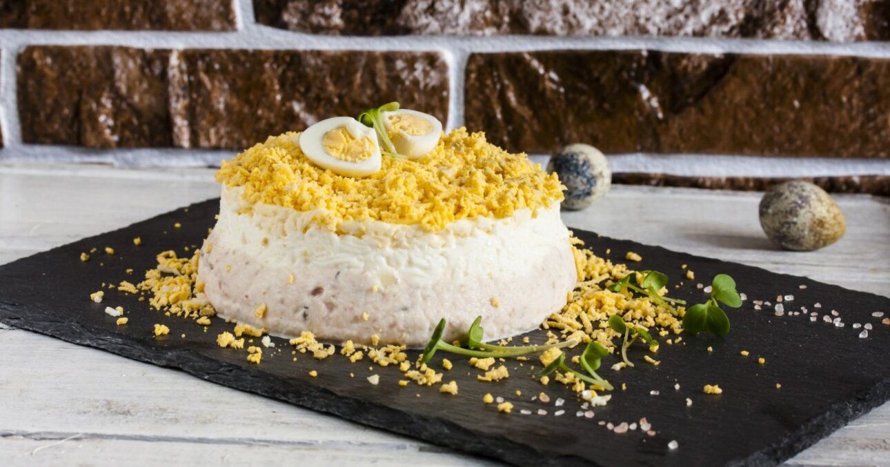 Мимоза - приготовьте по-новому - пошаговый рецепт - Новости Вкусно Мимоза - приготовьте по-новому - пошаговый рецепт - Новости Вкусно