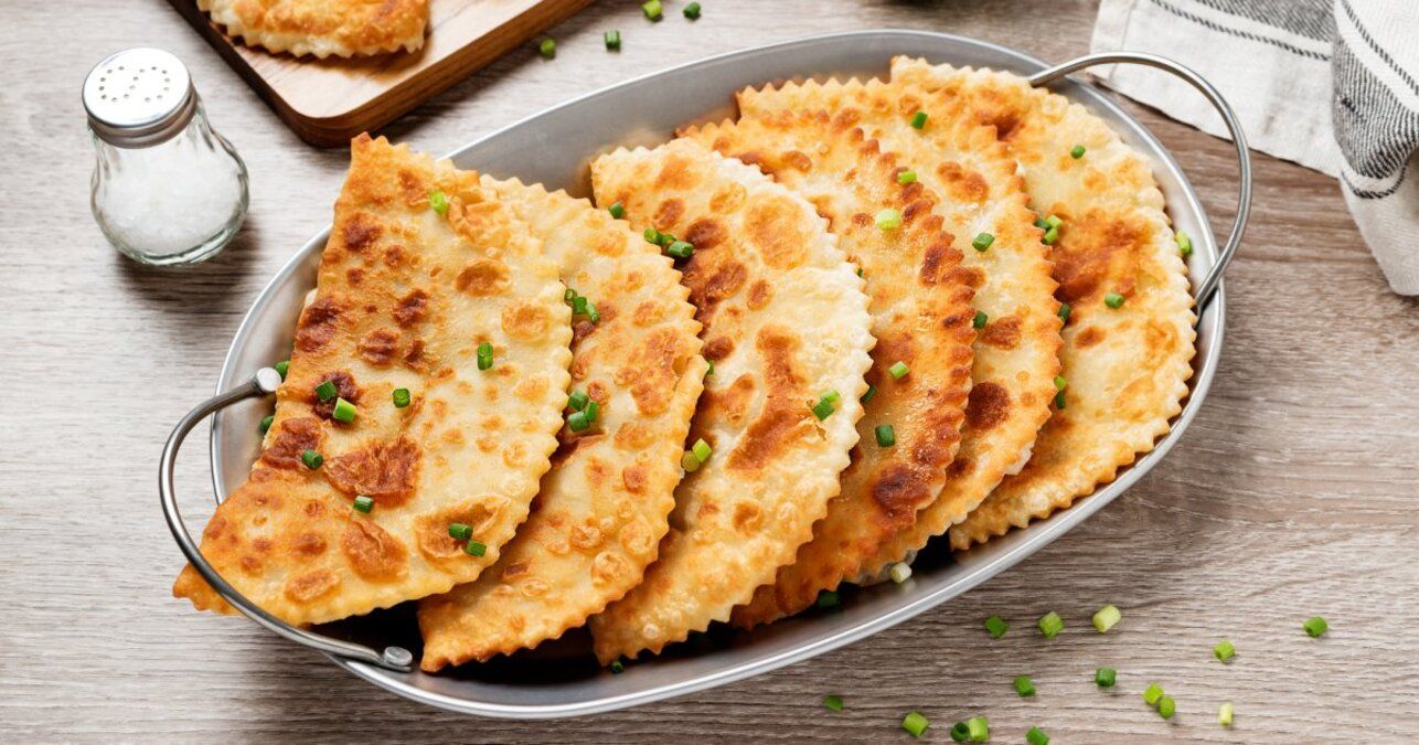 Крымские чебуреки - приготовьте просто и быстро - проверенный рецепт - Новости Вкусно Крымские чебуреки - приготовьте просто и быстро - проверенный рецепт - Новости Вкусно