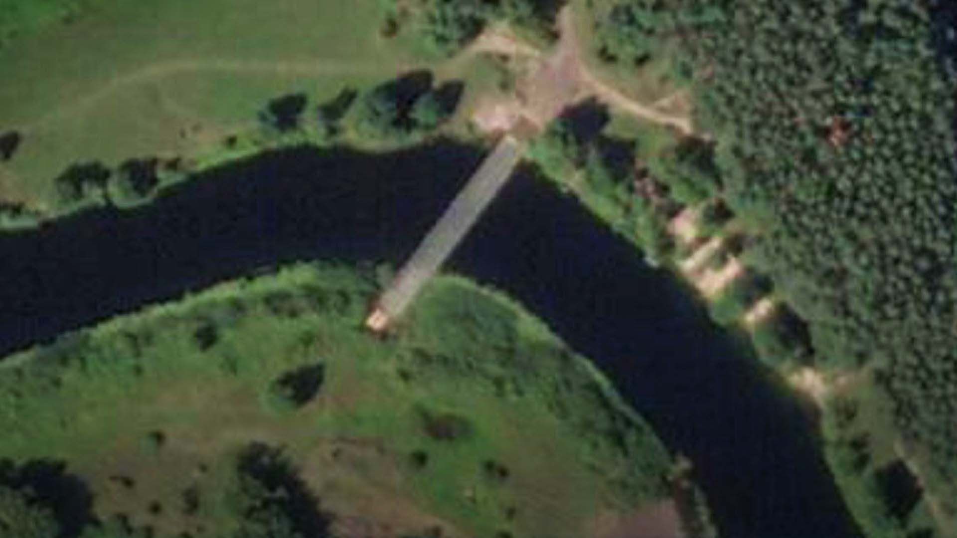 Понтонная переправа через реку Сейм в Курской области Понтонная переправа через реку Сейм в Курской области