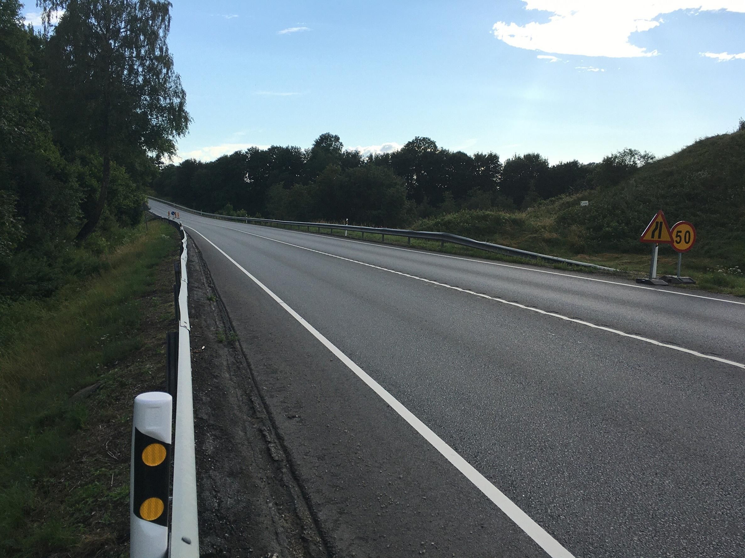 В Эстонии испытывают "зеленый" асфальт В Эстонии испытывают "зеленый" асфальт