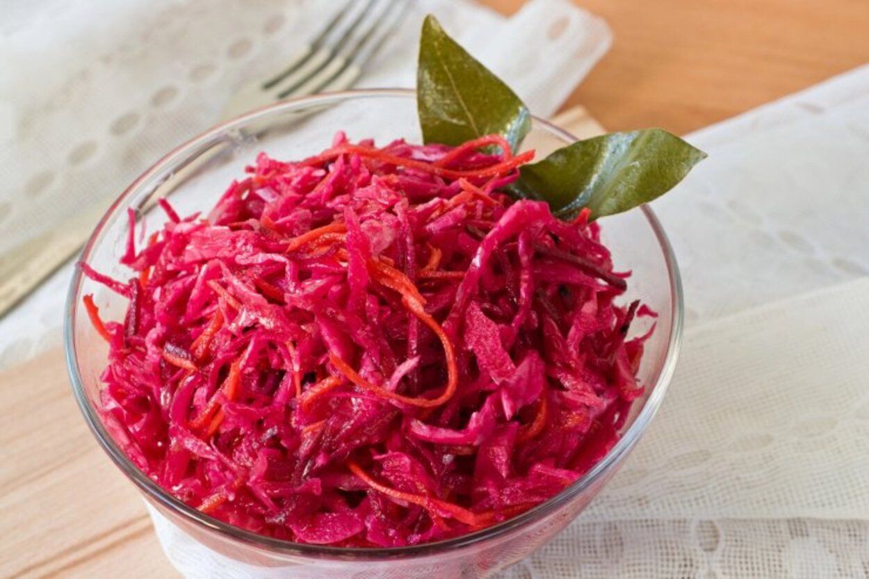 Маринованная капуста - приготовьте со свеклой - пошаговый рецепт - Новости Вкусно Маринованная капуста - приготовьте со свеклой - пошаговый рецепт - Новости Вкусно