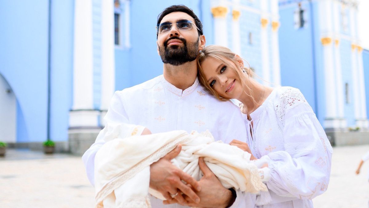 Виталий Козловский и Юлия Бакуменко с сыном Виталий Козловский и Юлия Бакуменко с сыном