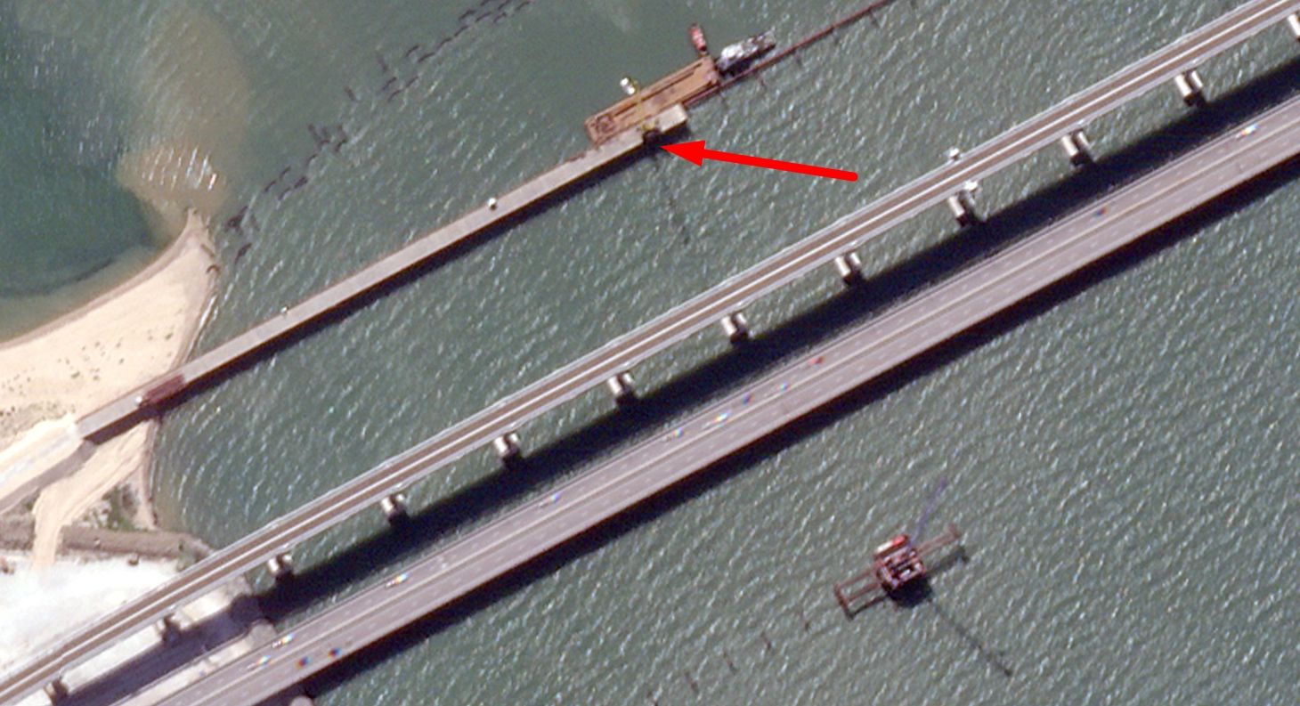 Навіщо Росія звела конструкцію біля Керченського мосту Навіщо Росія звела конструкцію біля Керченського мосту