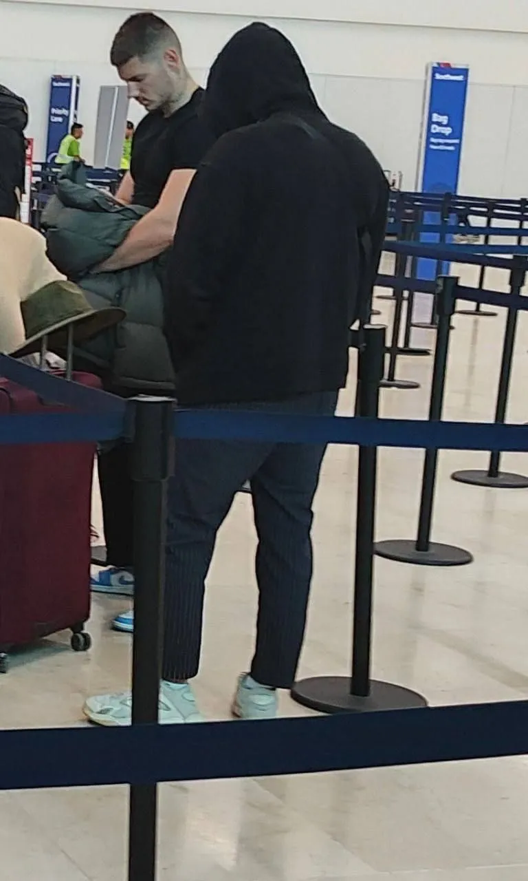 Волошин в аеропорту Волошин в аеропорту