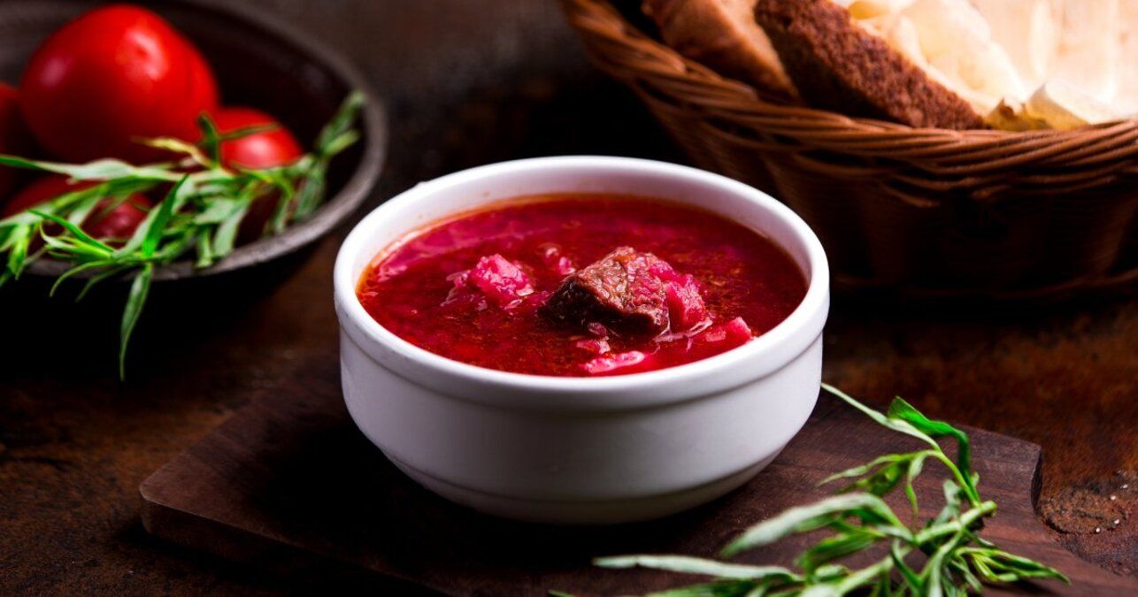 Справжній український борщ – традиційний покроковий рецепт з Буковини - Новини Смачно Справжній український борщ – традиційний покроковий рецепт з Буковини - Новини Смачно