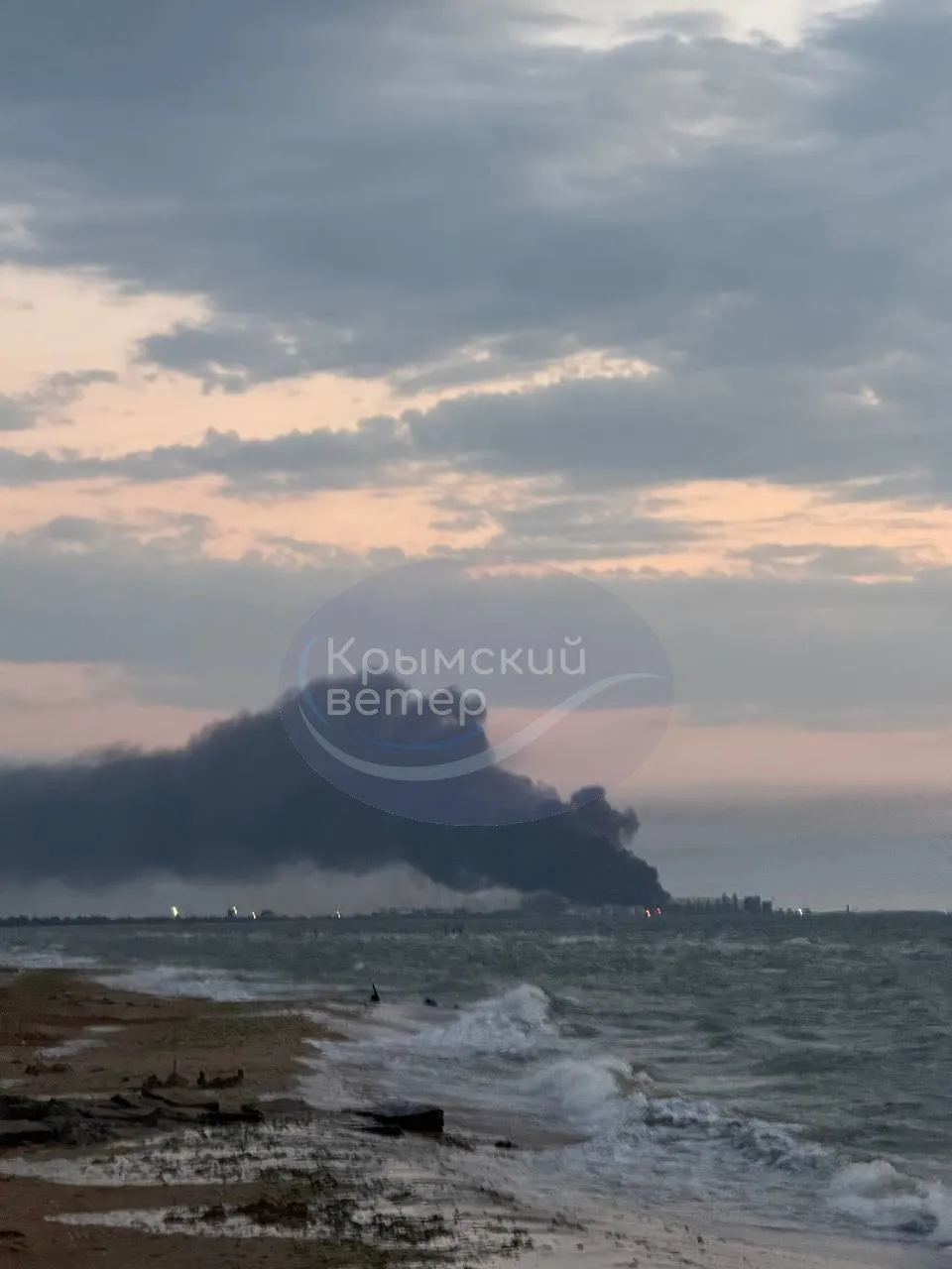 Пожар в порту Кавказ Пожар в порту Кавказ