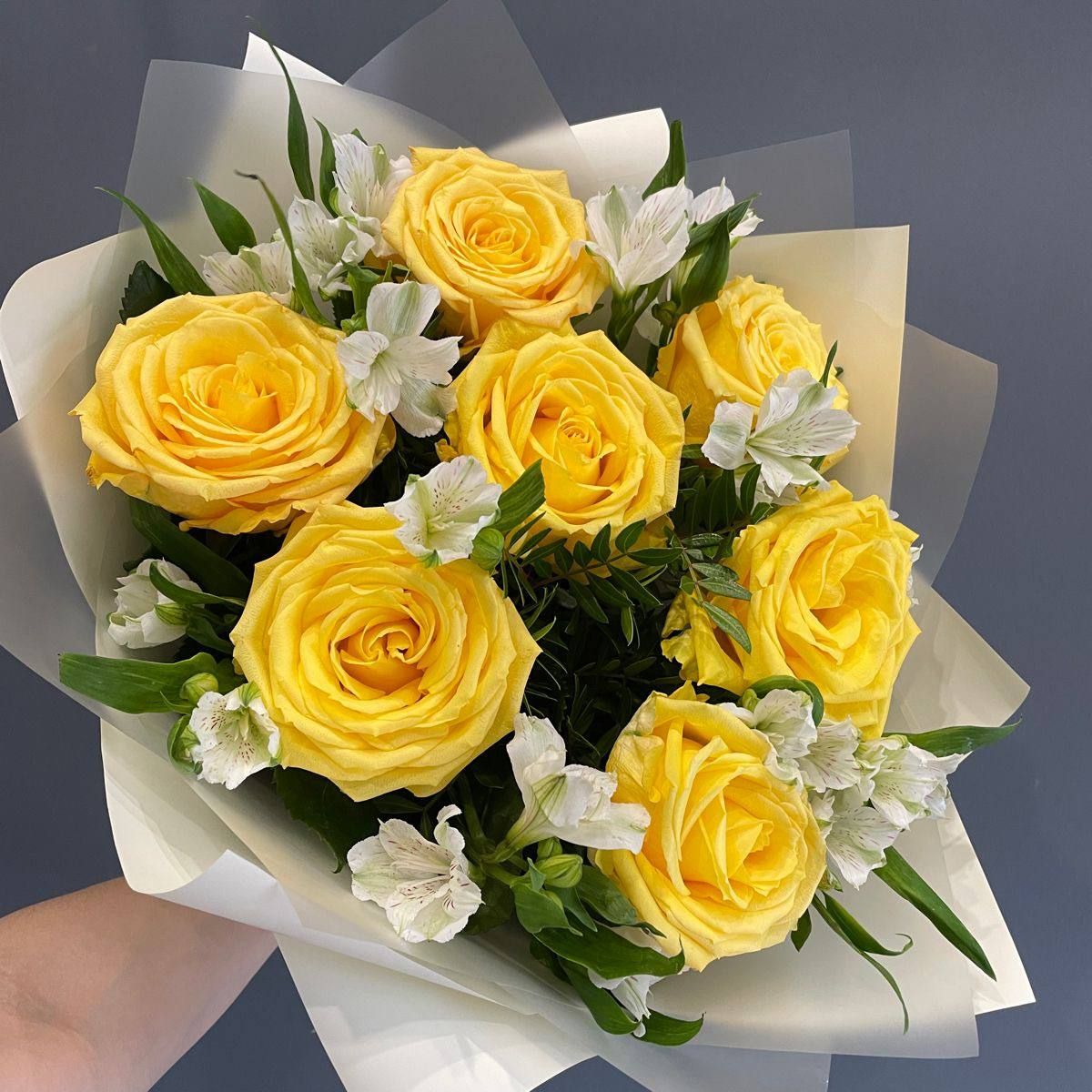 Букет жовтих троянд