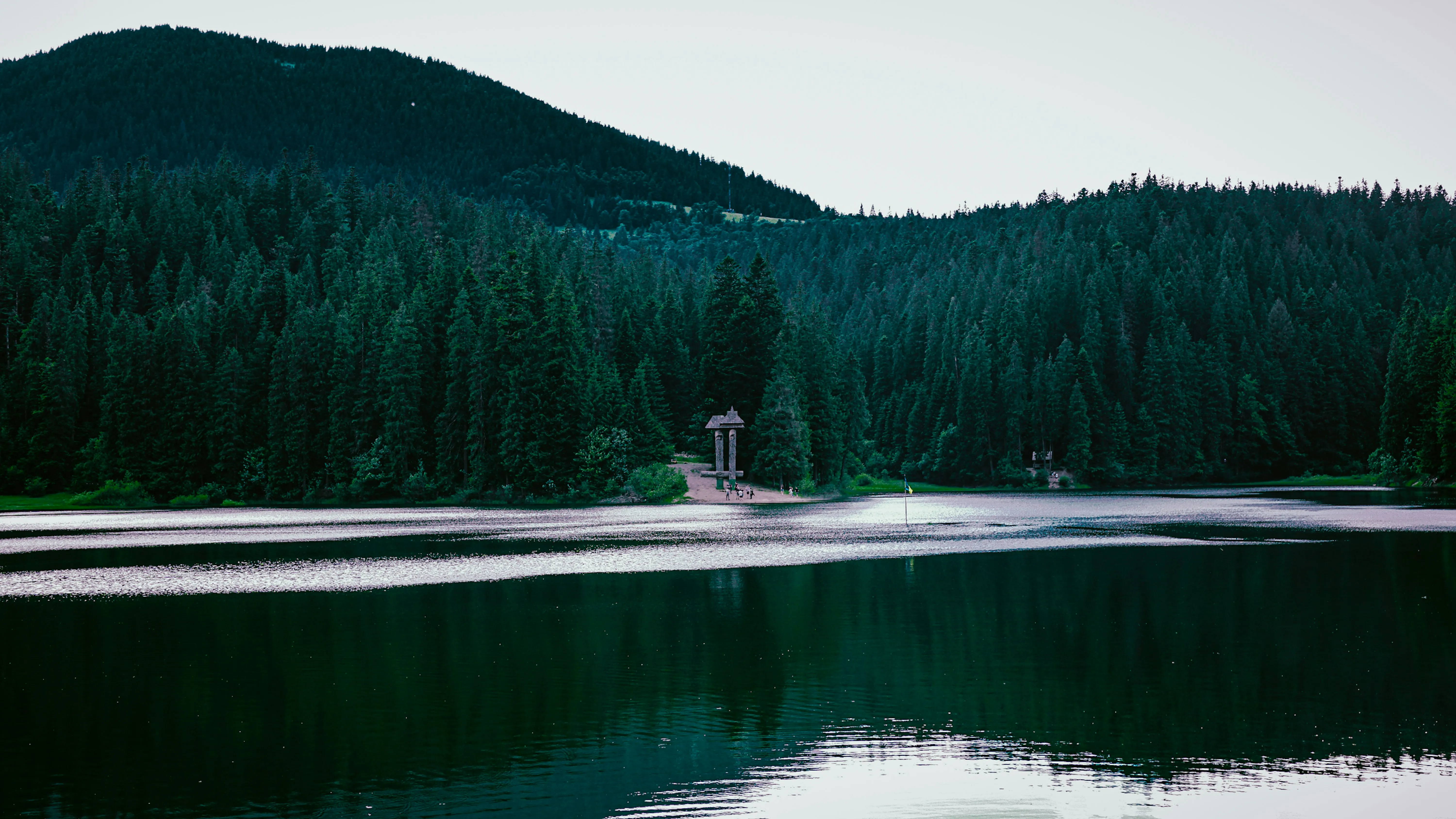 Почему стоит увидеть Синевир Почему стоит увидеть Синевир