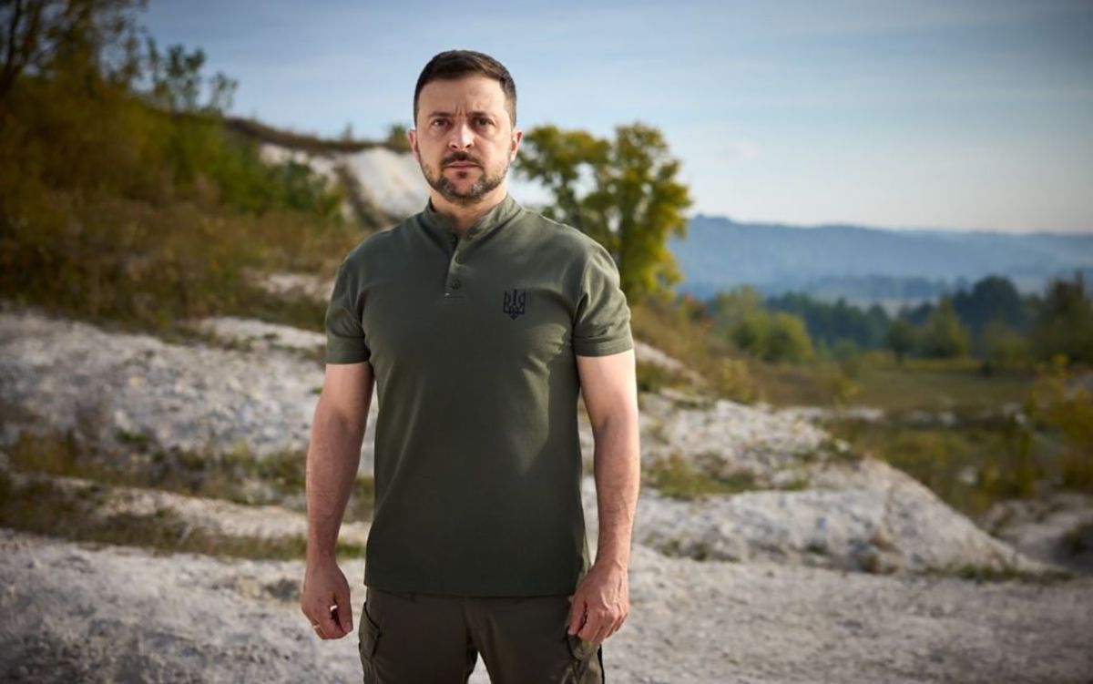 Зеленський привітав українців з Днем Незалежності Зеленський привітав українців з Днем Незалежності