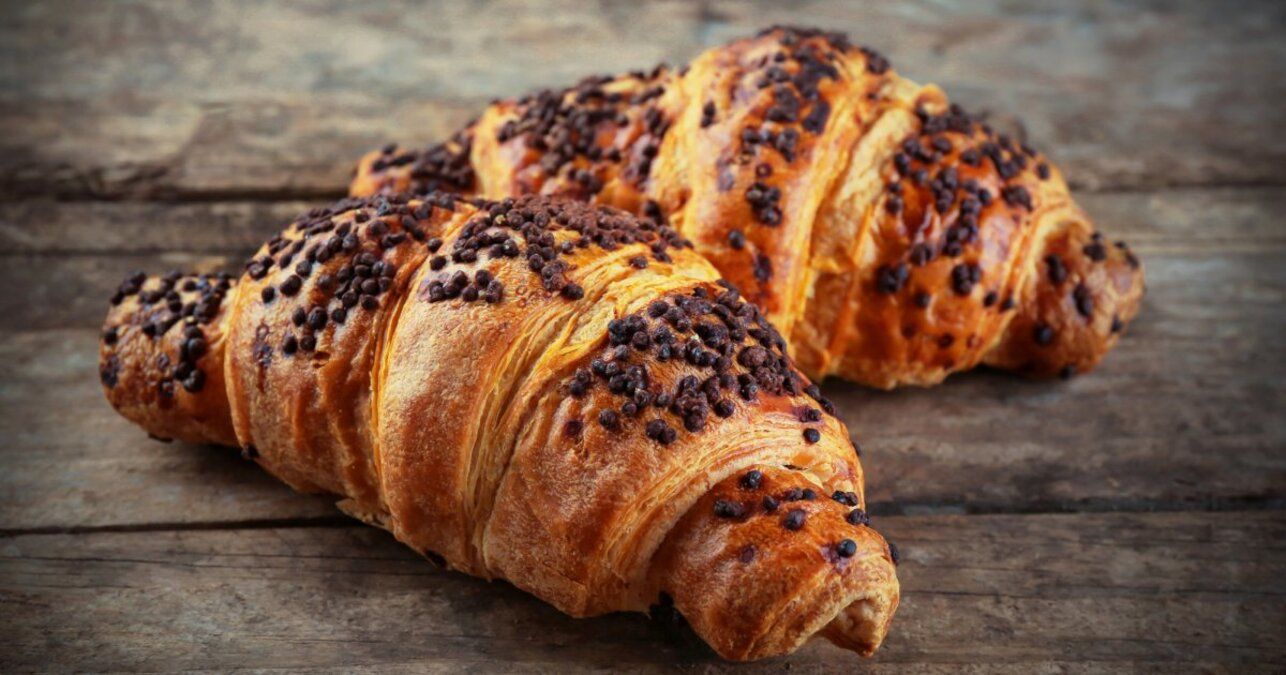 Двухцветные круассаны - приготовьте просто - пошаговый рецепт - Новости Вкусно Двухцветные круассаны - приготовьте просто - пошаговый рецепт - Новости Вкусно