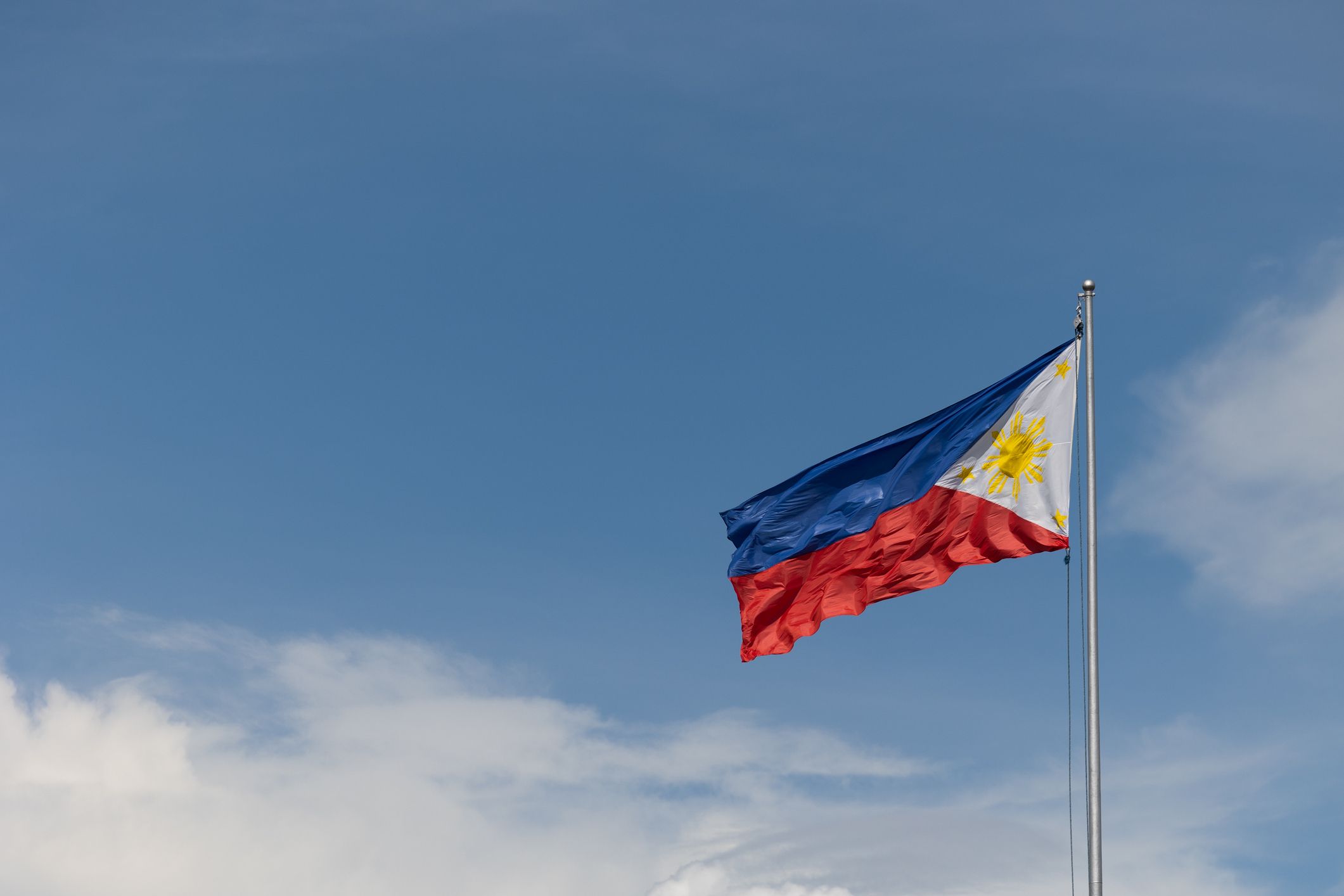 Китай обстріляв філіппінське судно водометами Китай обстріляв філіппінське судно водометами