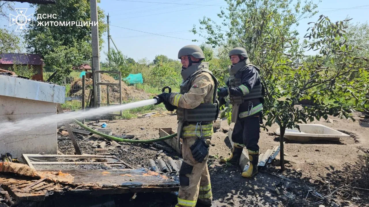 ДСНС працює на місці атаки у Житомирській області ДСНС працює на місці атаки у Житомирській області