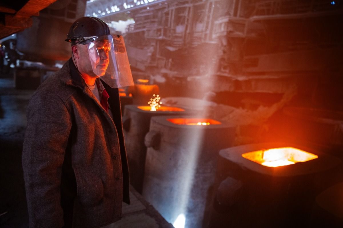 С начала войны Метинвест Ахметова направил на помощь Украине и ВСУ уже 7,5 миллиарда С начала войны Метинвест Ахметова направил на помощь Украине и ВСУ уже 7,5 миллиарда