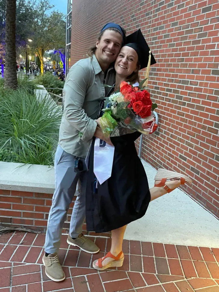 Все эти годы влюбленные были вместе Все эти годы влюбленные были вместе