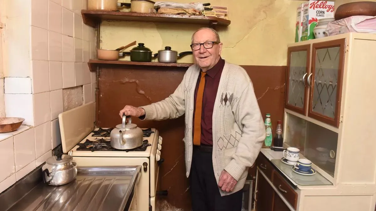 Старый дом Дом без ремонта Кухня Старый дом Дом без ремонта Кухня