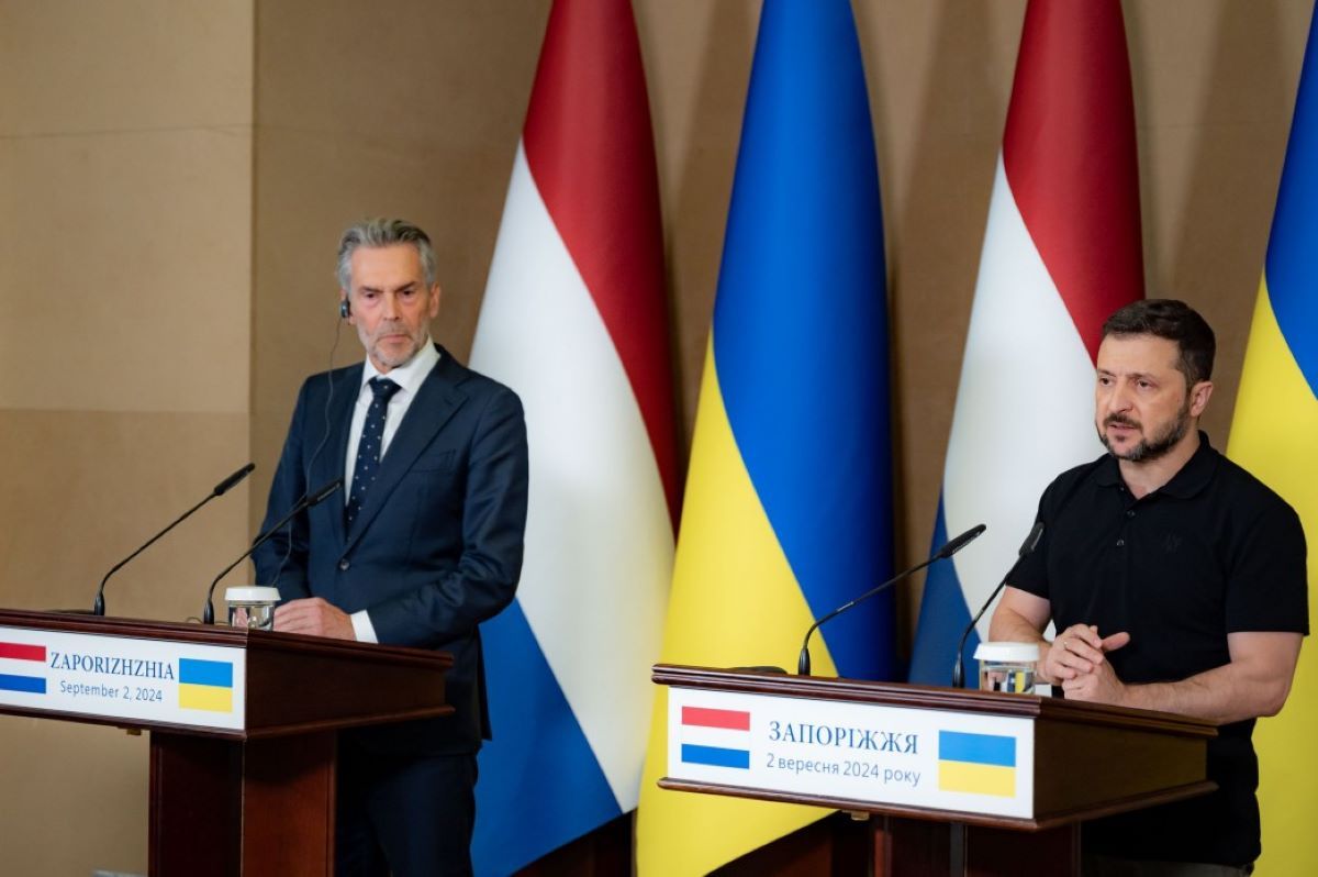 Зеленський під час брифінгу із прем'єром Нідерландів порушив питання далекобійної зброї - 24 Канал Зеленський під час брифінгу із прем'єром Нідерландів порушив питання далекобійної зброї - 24 Канал