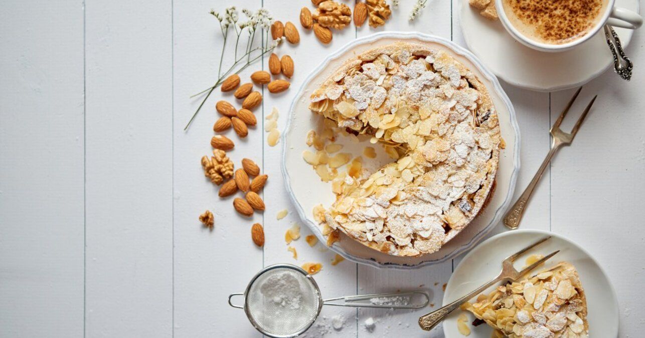 Шарлотка - приготуйте просто і швидко- покроковий рецепт Тетяни Літвінової - Новини Смачно Шарлотка - приготуйте просто і швидко- покроковий рецепт Тетяни Літвінової - Новини Смачно