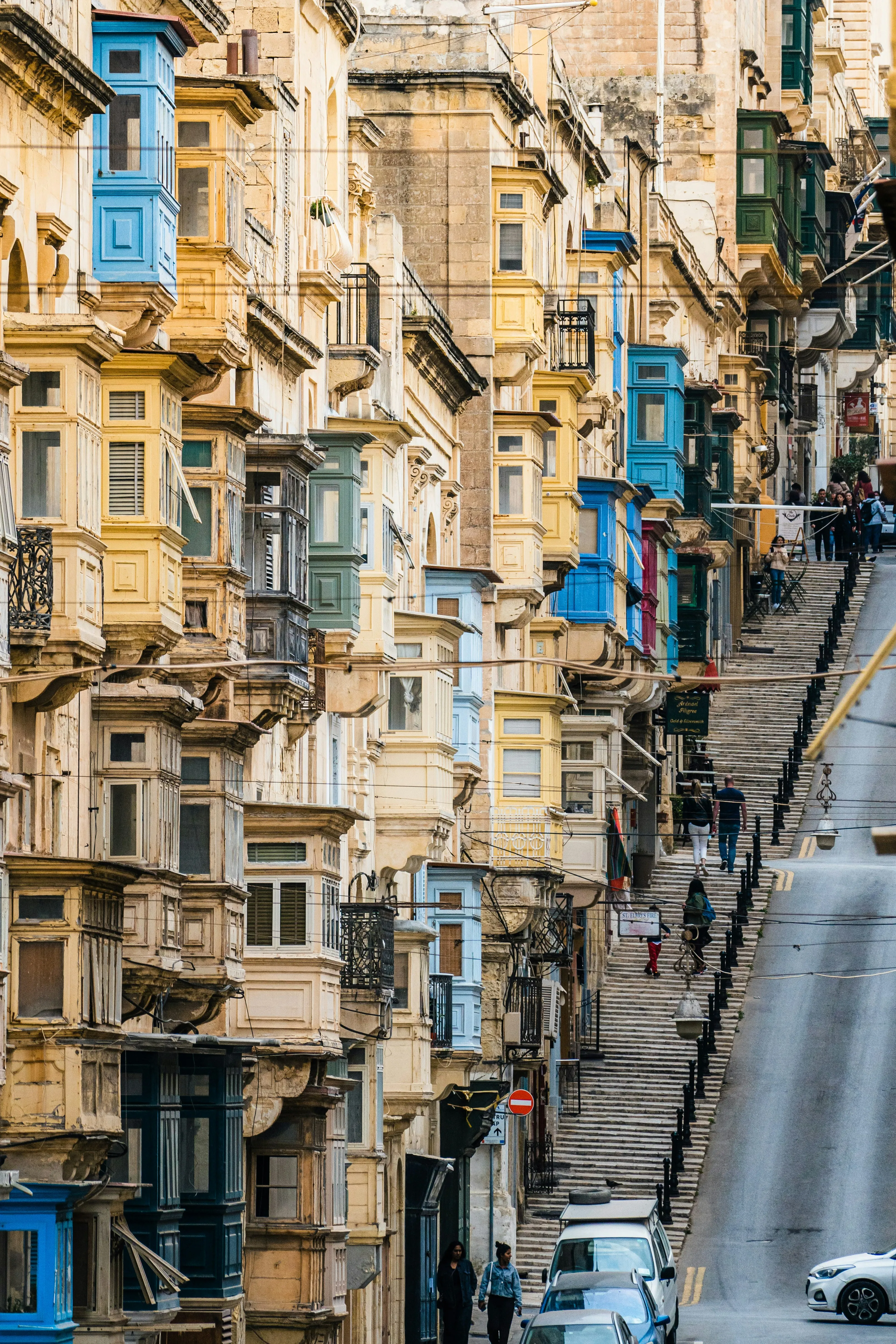Улочками мальтийской столицы Валлетта Улочками мальтийской столицы Валлетта