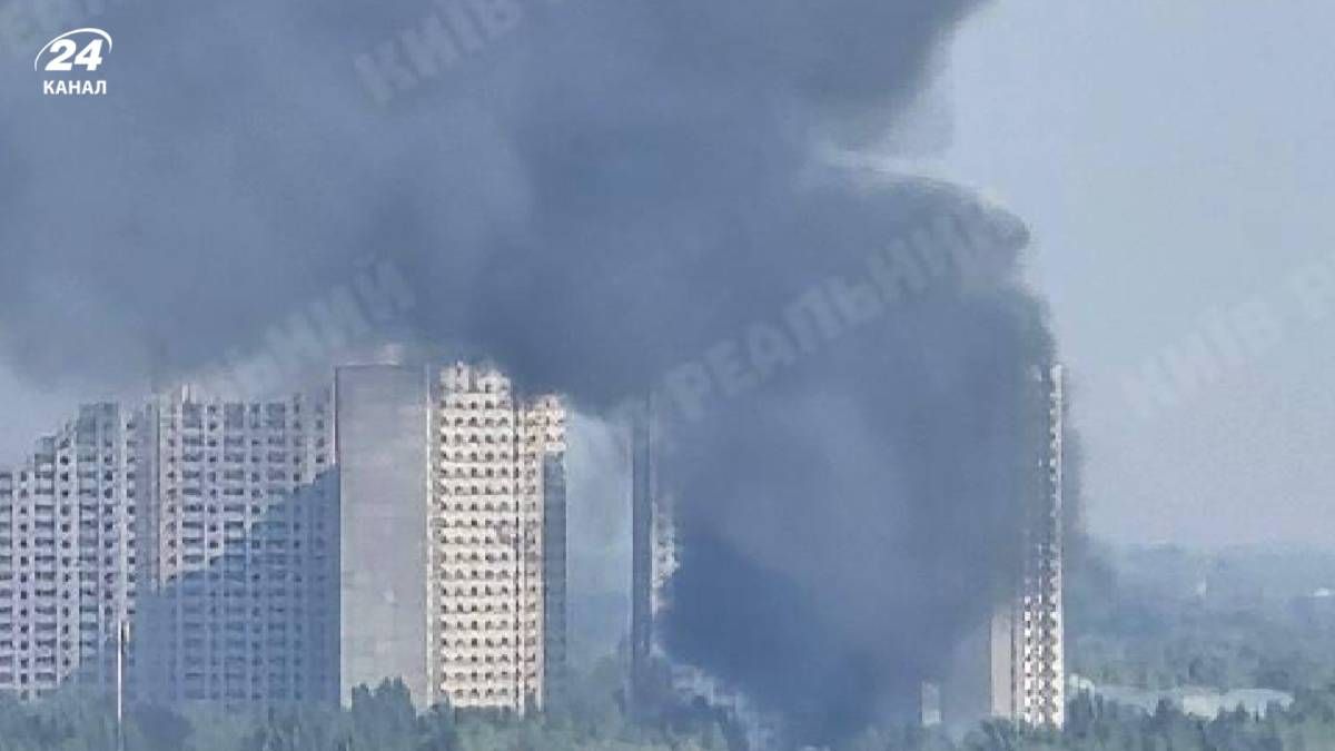 У ДСНС прокоментували, звідки взявся чорний дим над Троєщиною