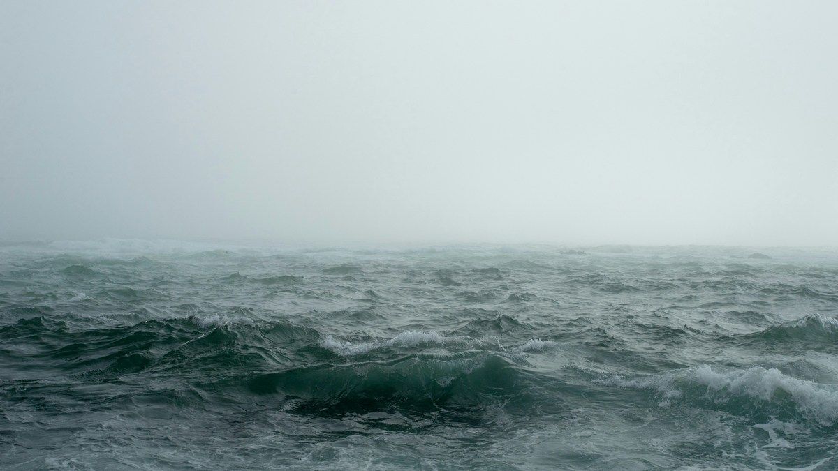 Сильная засуха в Греции обнаружила затонувшую деревню вблизи Афин Сильная засуха в Греции обнаружила затонувшую деревню вблизи Афин