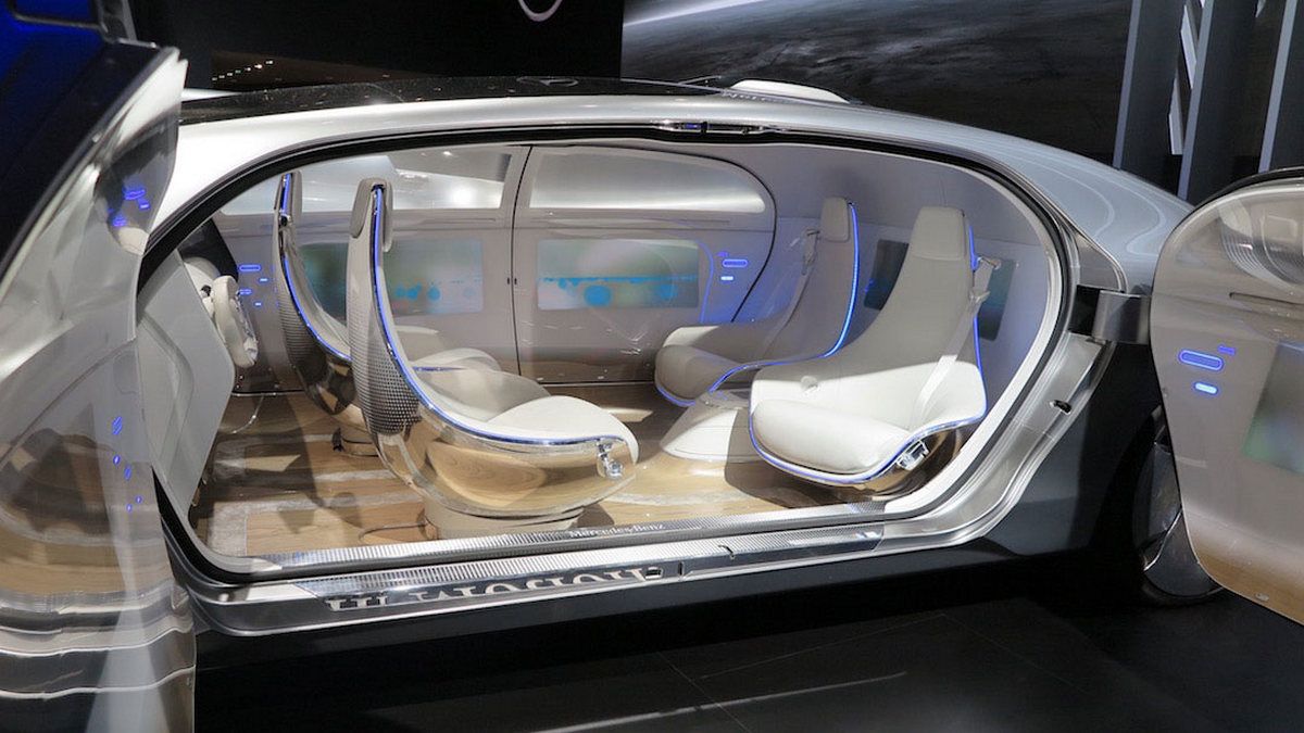 Роботаксі Tesla можуть отримати поворотні сидіння Роботаксі Tesla можуть отримати поворотні сидіння