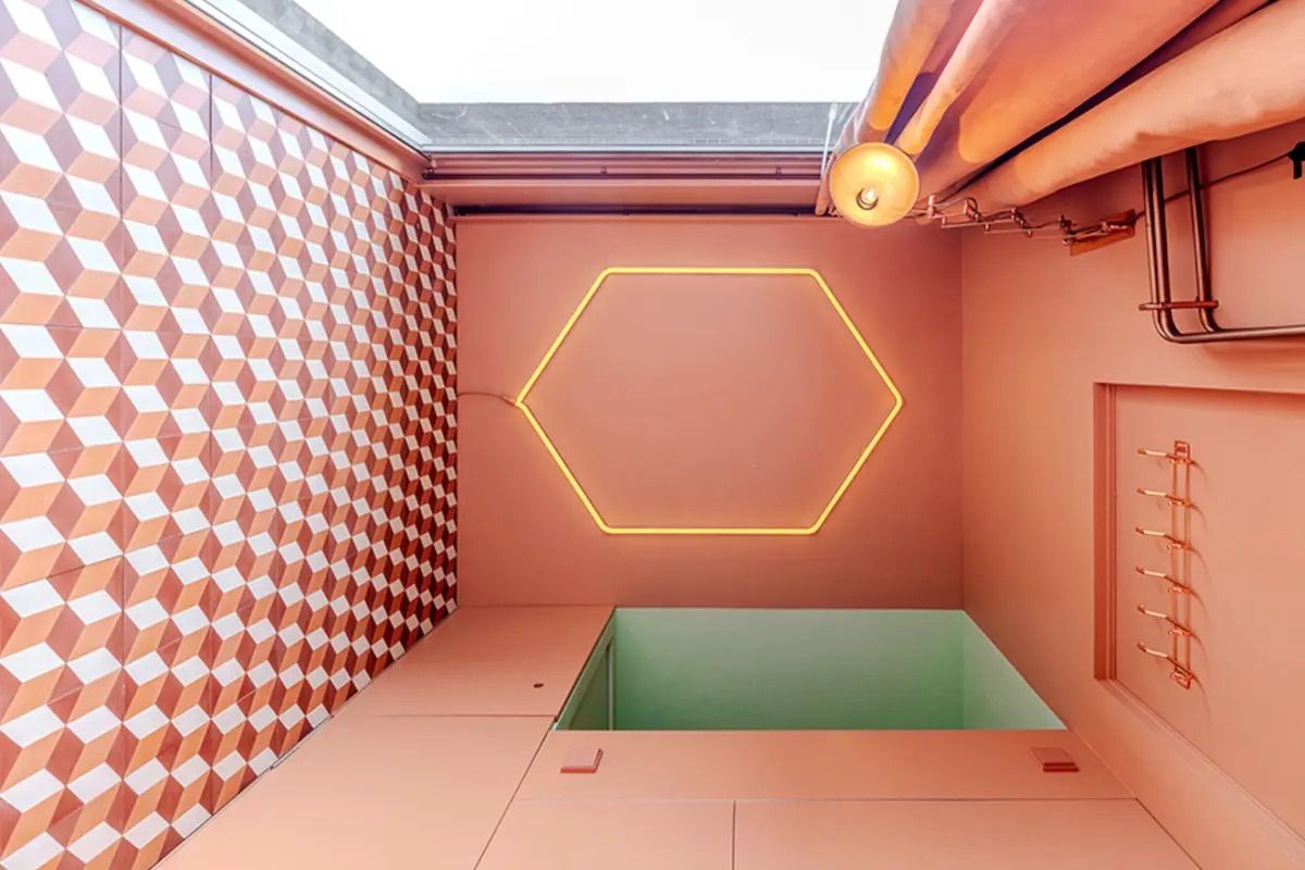 Горище площею 7 квадратних метрів перетворили на житло зі спа - Нерухомість Горище площею 7 квадратних метрів перетворили на житло зі спа - Нерухомість