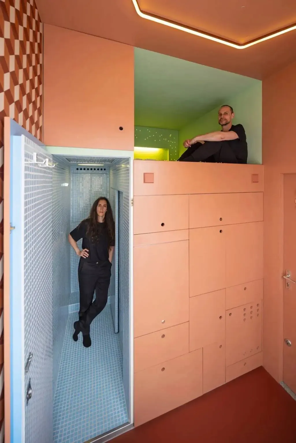 Нерухомість Квартира на горищі 7 квадратних метрів Кімната Нерухомість Квартира на горищі 7 квадратних метрів Кімната