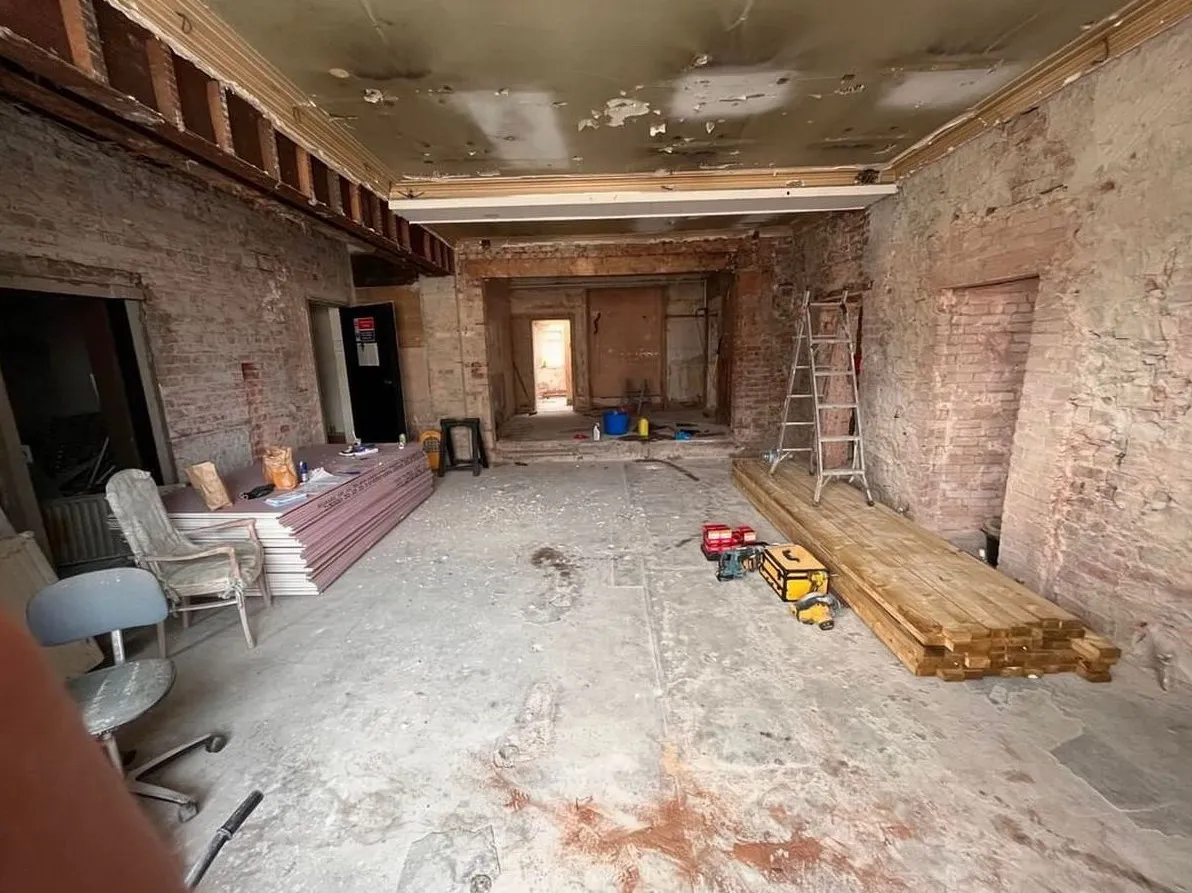 Банк перед ремонтом Банк перед ремонтом