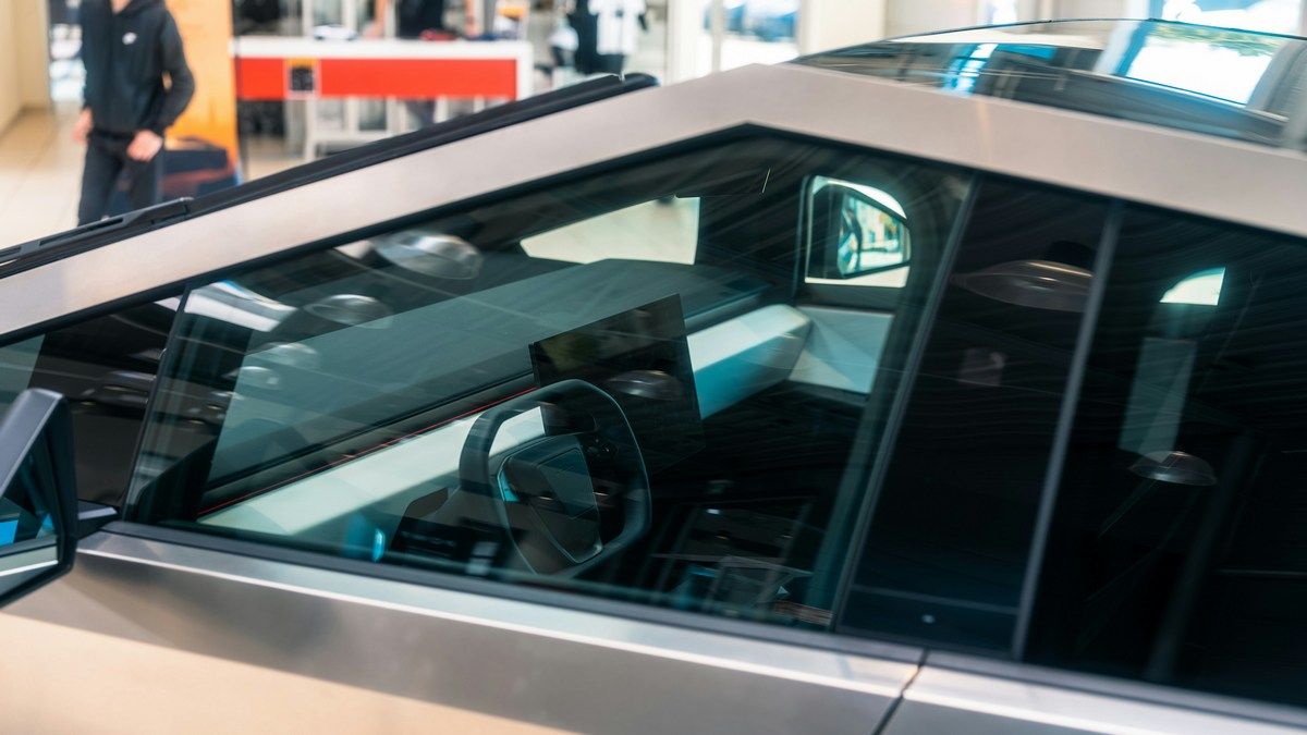 Модератори форуму про Cybertruck закрили доступ через постійні знущання з пікапа Модератори форуму про Cybertruck закрили доступ через постійні знущання з пікапа