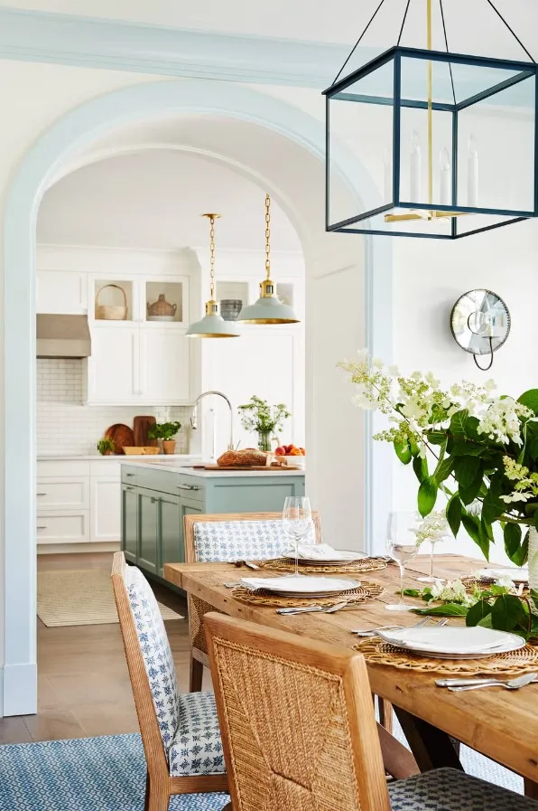 Відтінки синього та зеленого ідеально поєднуються Відтінки синього та зеленого ідеально поєднуються