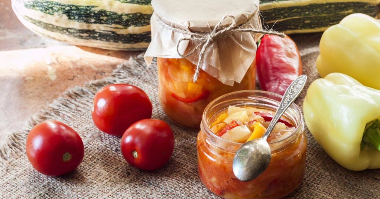 Салат из цуккини и помидоров - приготовьте на зиму - проверенный рецепт - Новости Вкусно Салат из цуккини и помидоров - приготовьте на зиму - проверенный рецепт - Новости Вкусно