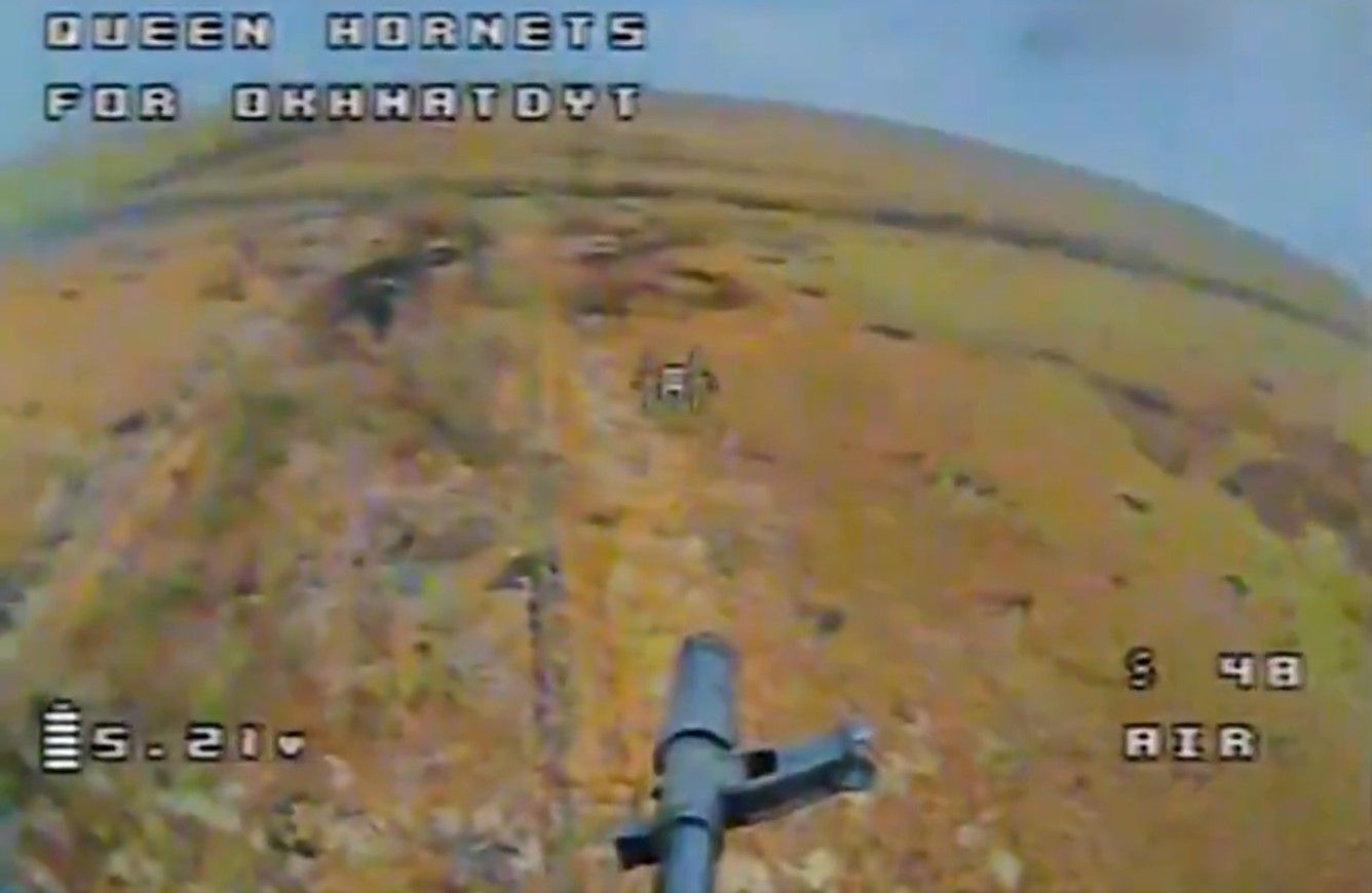 ЗСУ вперше застосували "літаючий" автомат Калашникова ЗСУ вперше застосували "літаючий" автомат Калашникова