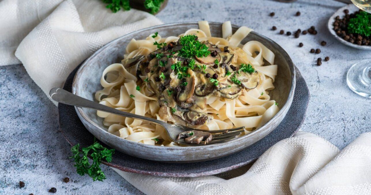 Сливочная паста с грибами - проверенный пошаговый рецепт Джейми Оливера - Новости Вкусно Сливочная паста с грибами - проверенный пошаговый рецепт Джейми Оливера - Новости Вкусно