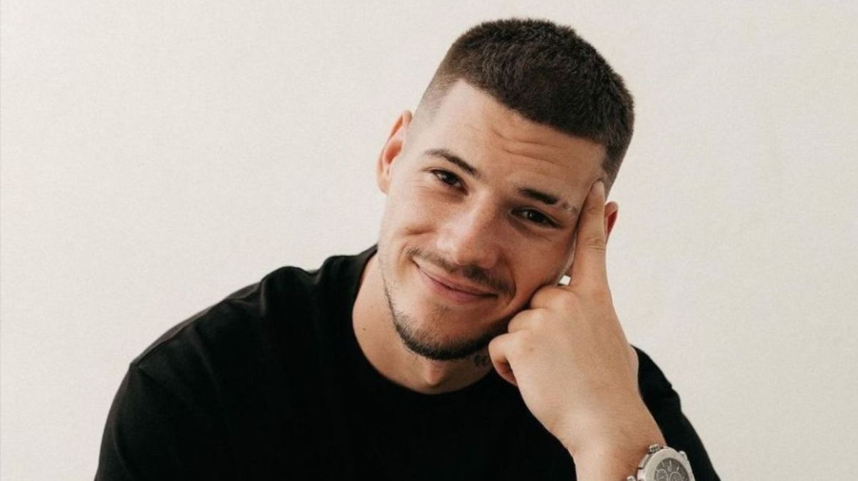 Олександр Волошин Олександр Волошин