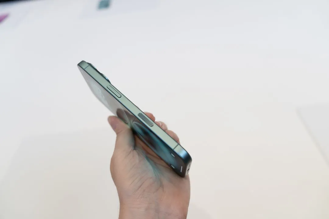 Кнопка камеры Кнопка камеры