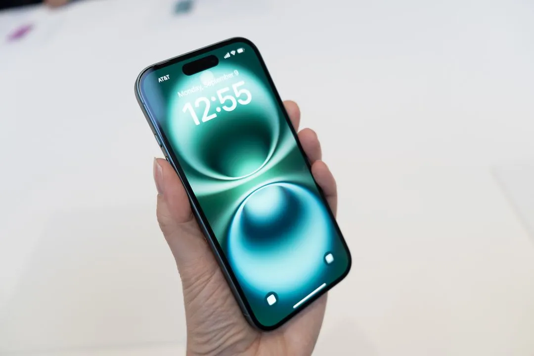 Дисплей iPhone 16 Дисплей iPhone 16