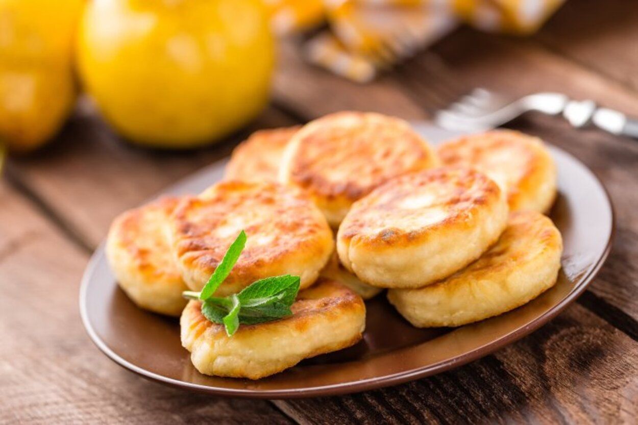 Сладкие манники - приготовьте с творогом и изюмом - простой рецепт - Новости Вкусно Сладкие манники - приготовьте с творогом и изюмом - простой рецепт - Новости Вкусно