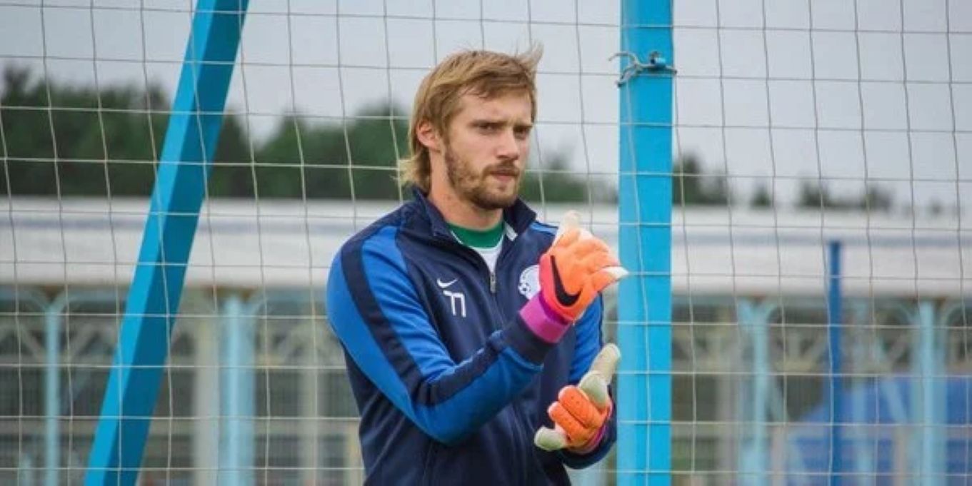 Денис Шелихов - экс-голкипер Днепра незаконно пересек границу Украины Денис Шелихов - экс-голкипер Днепра незаконно пересек границу Украины