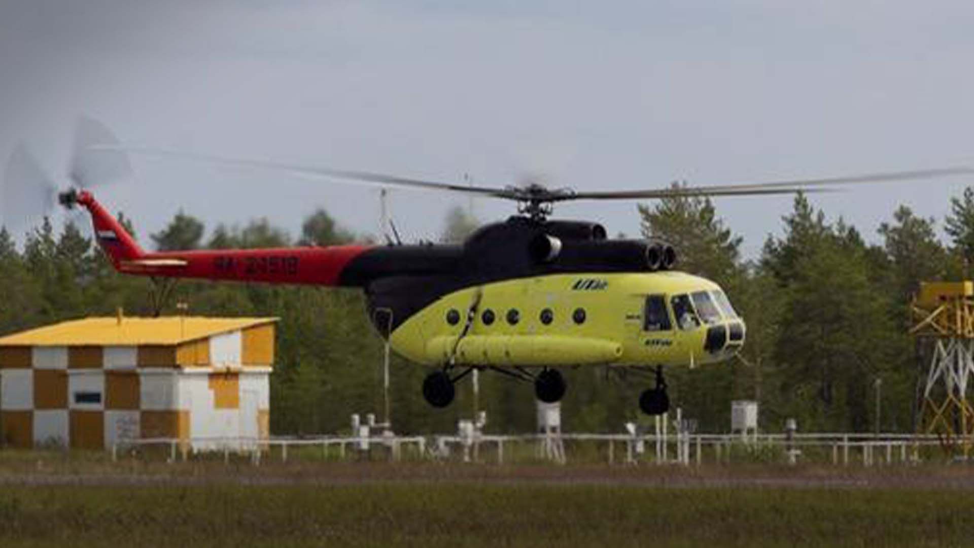 Російські школярі підпалили Мі-8