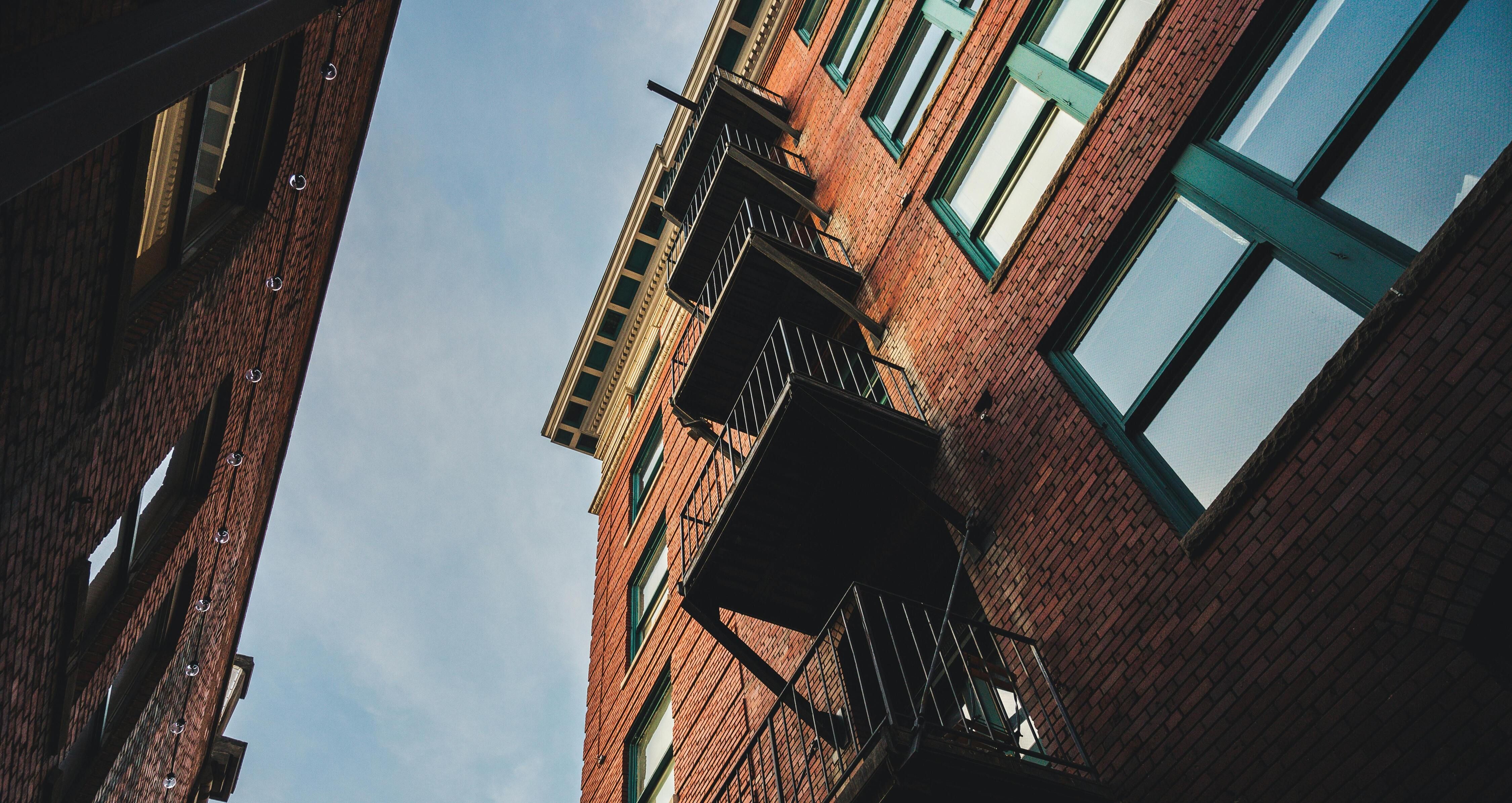 Цены на квартиры в западных областях - сколько стоит в новостройке, на вторичке - Недвижимость Цены на квартиры в западных областях - сколько стоит в новостройке, на вторичке - Недвижимость