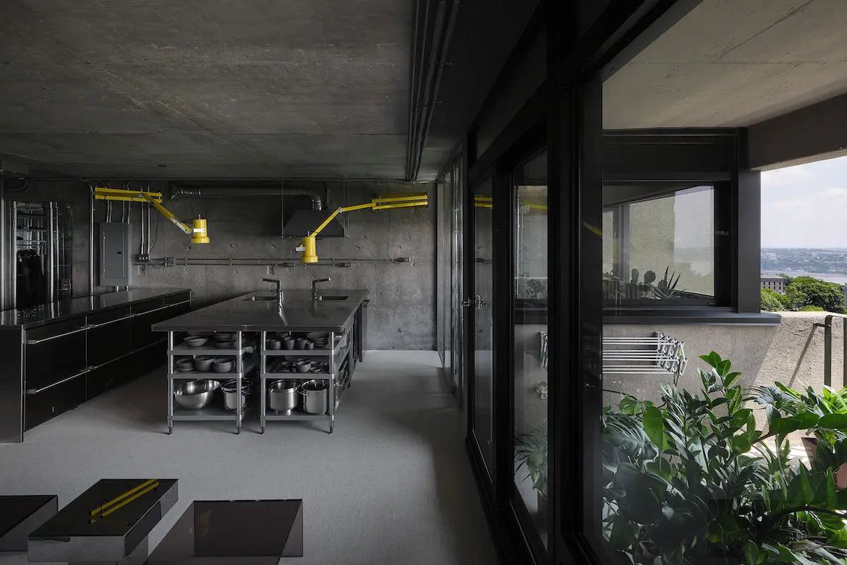 Бруталізм в інтер'єрі - квартира канадського архітектора, яку варто побачити - Нерухомість Бруталізм в інтер'єрі - квартира канадського архітектора, яку варто побачити - Нерухомість