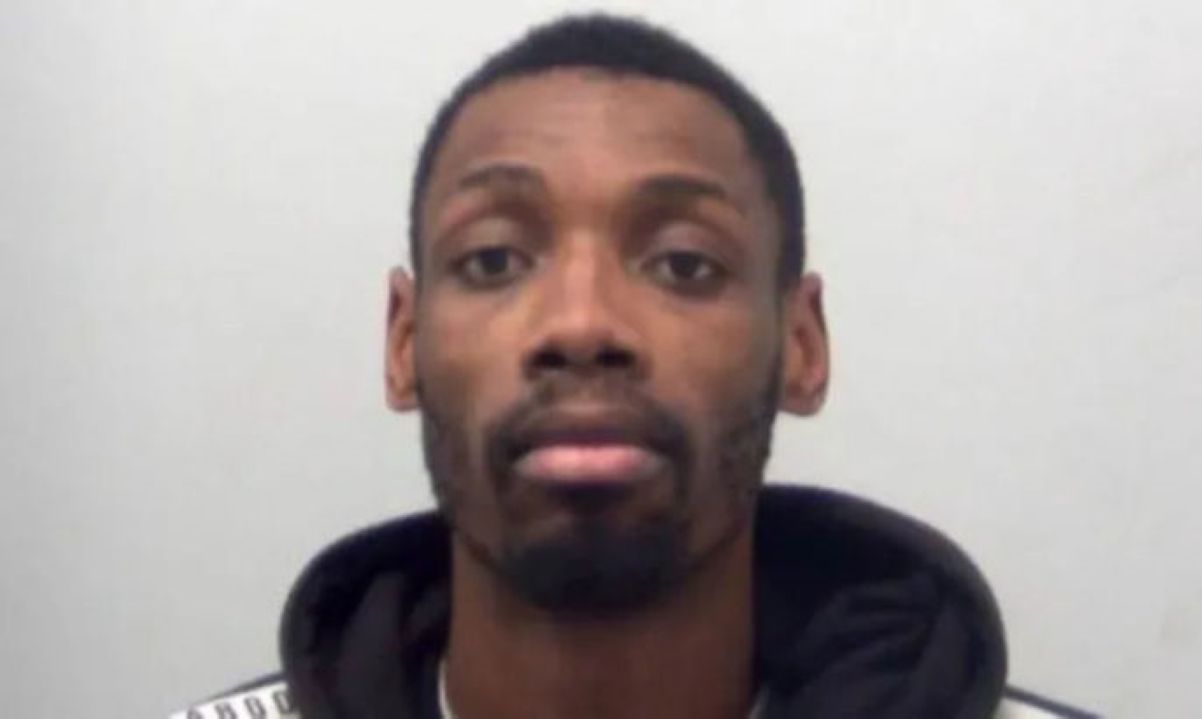 Кірнан Г'юз-Мейсон - ексвихованець Арсенала ув'язнений на 14 років через побиття дитини Кірнан Г'юз-Мейсон - ексвихованець Арсенала ув'язнений на 14 років через побиття дитини