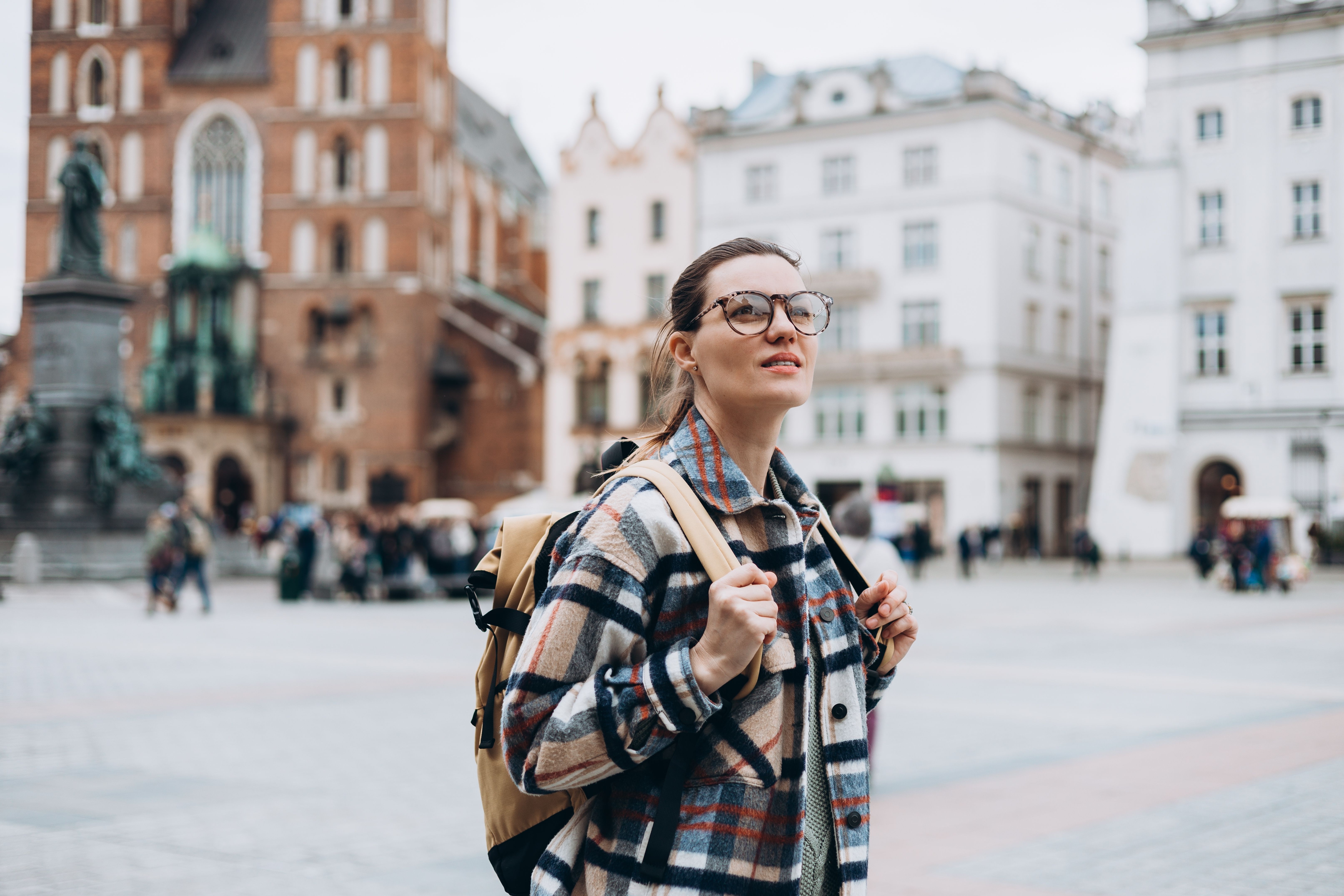 Украинцы в Польше - что выбирать - карту побыту или временную защиту Украинцы в Польше - что выбирать - карту побыту или временную защиту