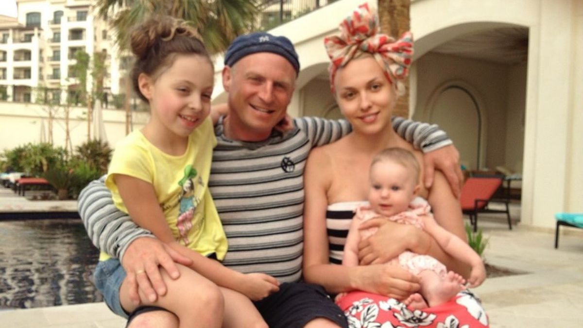 Оля Полякова з сім'єю Оля Полякова з сім'єю