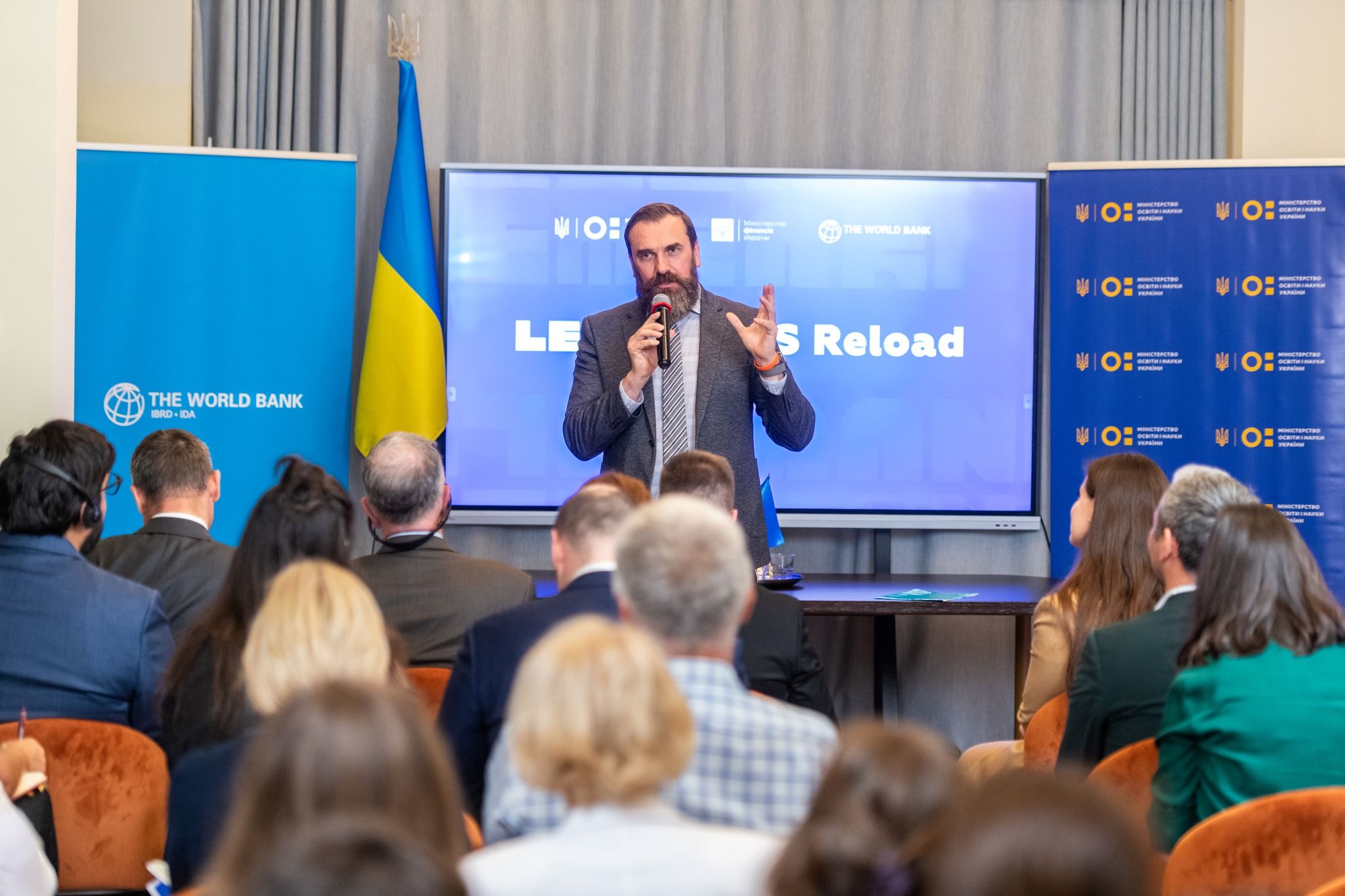 Подписание соглашений о поддержке украинского образования Подписание соглашений о поддержке украинского образования