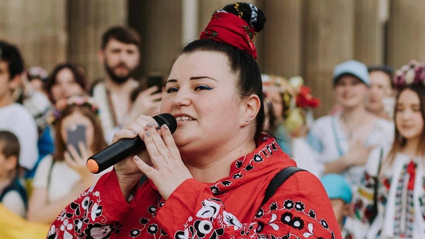 Alyona Alyona Alyona Alyona